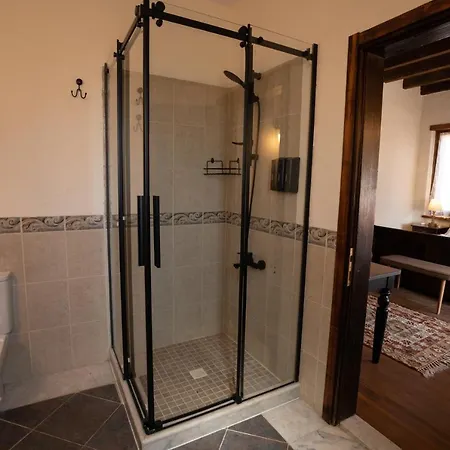 Sedirli Ev 2* אלאקאטי