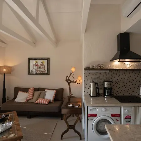 Sedirli Ev אורחן