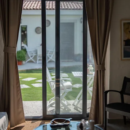 Sedirli Ev אורחן 2*