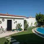 Sedirli Ev Kro Alaçatı