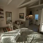 Sedirli Ev Kro Alaçatı