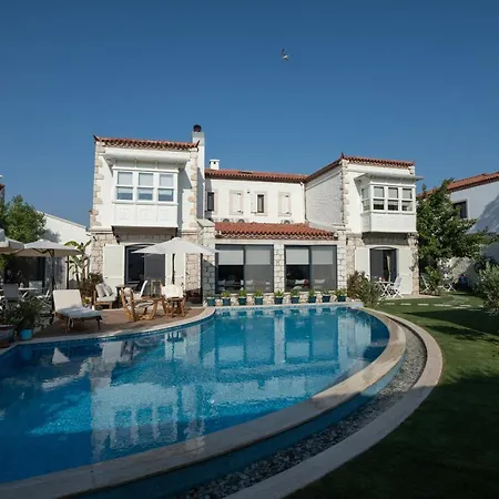 Sedirli Ev Han/Misafirhane Alaçatı