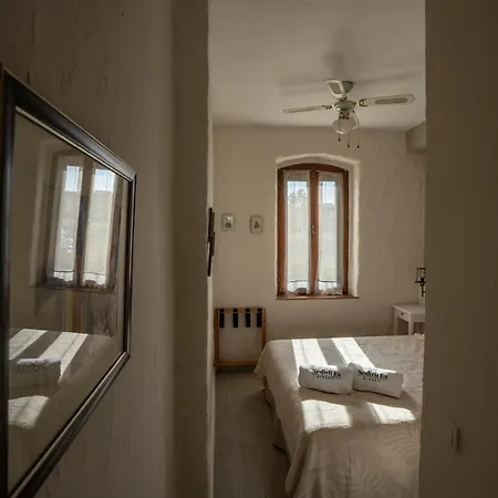Sedirli Ev Han/Misafirhane Alaçatı