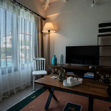 Sedirli Ev 2* Alaçatı